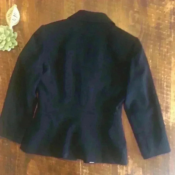 TAHARI | Black Blazer - Picture 4 of 6